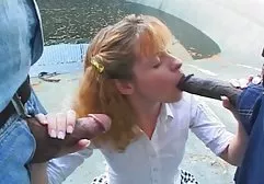 来自迷人的脚尖的金雨