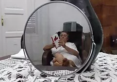 奴隶让她的朋友库尼在厨房里