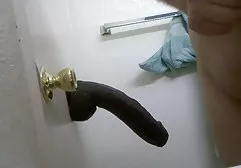 俄罗斯狡猾的傻瓜欺骗了这个女孩，把它放在朋友面前