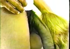 好妻子为她的丈夫带来了三个性别的黑人女友