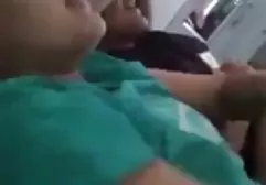 18岁的俄罗斯男性灰机帽