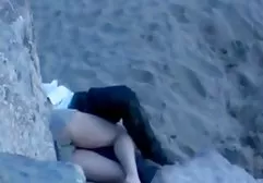 壮观的黑发显示她的魅力
