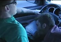 角质女孩和他们的家伙在网络摄像头上很顽皮
