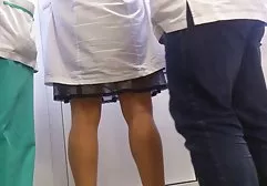 妈妈的朋友强奸了一个金发女郎