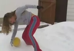 胖妈妈舔女儿的阴户和乱搞带子