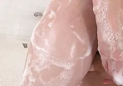 女同性恋秘书与假阳具互相干扰