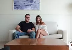 女教练straponite两个运动员性玩具