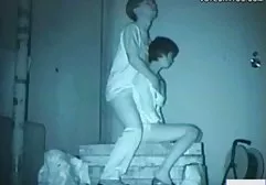 三个迷人的女同性恋者舔pussies