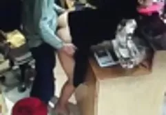 俄罗斯lolitka巧妙地抚摸自己