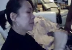 小鸡在更衣室里点燃了她的魅力