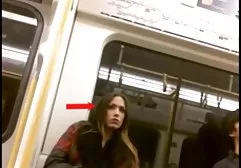 阿拉伯宝贝穗状花序与一个男人站