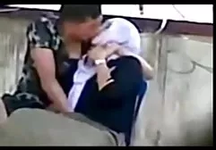热辣的宝贝为她的女同性恋朋友做了一个令人难忘的舔阴