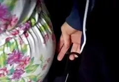 男性在她的嘴里轮流他妈的黑发