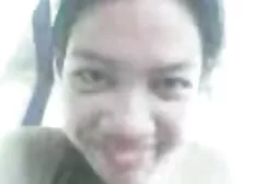 婊子在网络摄像头上显示你的自然山雀