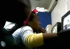 Baby Lois决定取悦她的丈夫并完美地操他