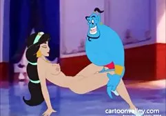 无辜的悬挂女孩性交机器而不仅仅是