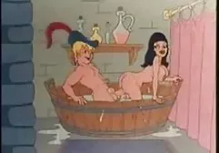 亚洲人平坦的乳房和剃光的阴户