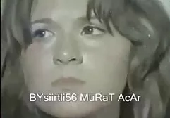 两个老商人脱掉了性感的荡妇