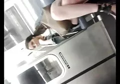 俄罗斯姑娘得到屁股性交