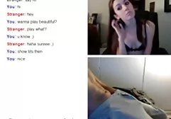 这家伙接受了女朋友的手机口交