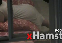 Porno假装在Mena Suvari上