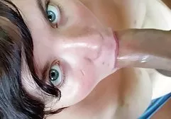 Serena舔美丽性感搭档的猫