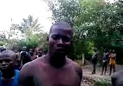 男人在女人的淋浴间设置了一个隐藏的Kamaeru