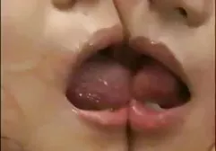 有关人员邀请女朋友利用她的阴部