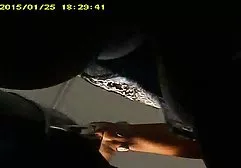 红头发的巴西人用振动器激怒了帽子