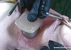 诱人的黛米摩尔在电影“脱衣舞”中激动人心的舞蹈