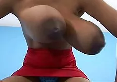 皮埃尔伍德曼在铸造之后的早晨，在屁股俄罗斯姑娘中干得他妈的