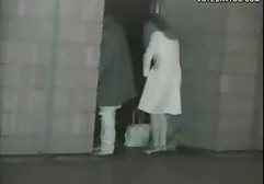 显示从金发碧眼的bbw与大胸部的色情