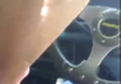 这家伙在一个华丽的口交中养育了他的妹妹，嘴巴的结尾