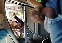 三个投球fag在训练后在淋浴中抽搐