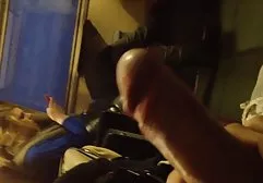 布鲁内特乱搞两个金发姐妹