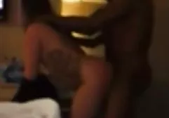 石油中两个女同性恋者之间的性交