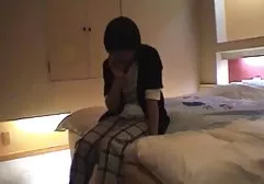醉酒的俄罗斯学生看过色情片和黑帮