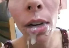 肌肉女士在比赛结束时获利