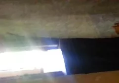 Radmila积极地在卷之间给予