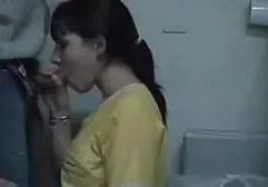 多金发喜欢巨大的鸡巴戳她的阴道和喉咙