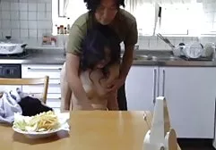 纹身的家伙操了他的表弟，所以她痛苦地尖叫