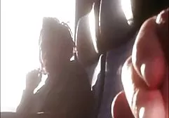 秃头伙计坚硬性交金发女郎在她破碎的肛门洞