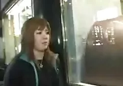 一个女人第一次年龄zhahaetsya在这一点