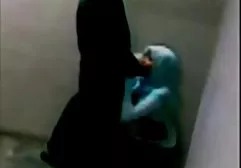 有赤裸剥离的女孩赤裸