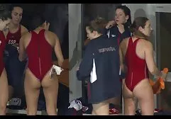 德国人在按摩浴缸里操了两个美女