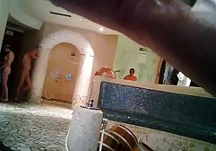 教练乱搞细长的小山雀运动员