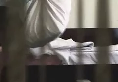 诱人的婊子与你最喜欢的厨师一起飙升