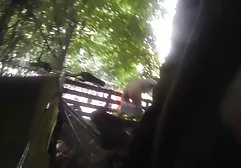 两个口交被车库里的一个人吸走了