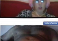 色情卡通这个戴着眼镜的女孩在针灸期间性交。