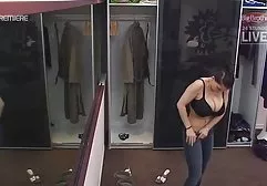 主要射击性与黑色和白色结